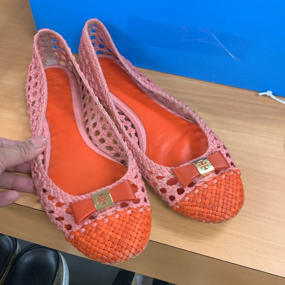 Tory Burch S8.5 - Picture 2 of 4